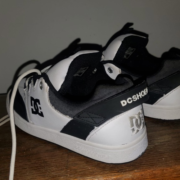 Boys Syntax Skate Shoes - Picture 3 of 5